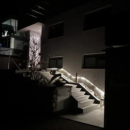 Apartment Bei Kompis Ueber Den Daechern Von